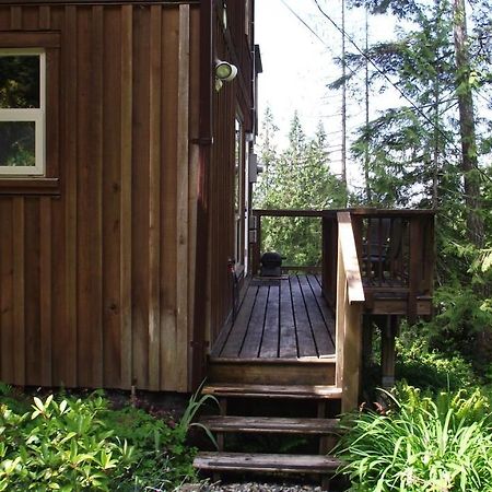 Secret Cove Cottage Suites Halfmoon Bay Eksteriør billede
