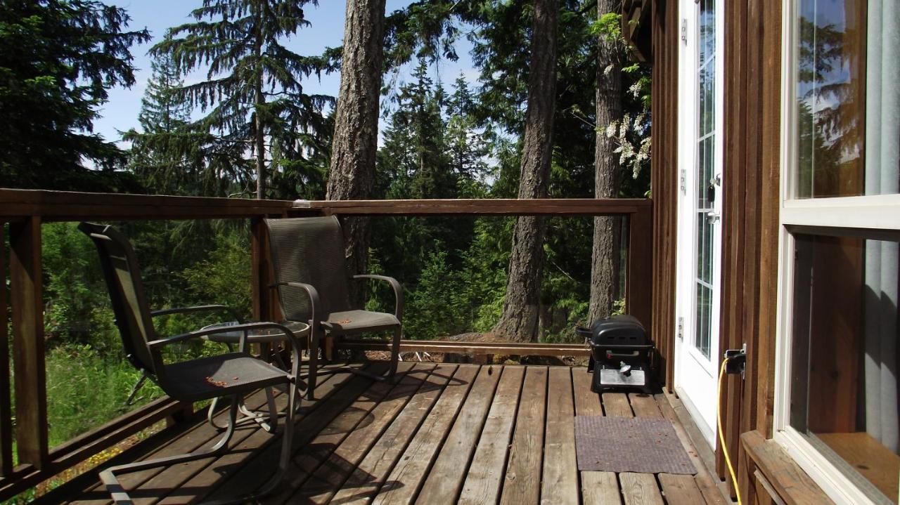 Secret Cove Cottage Suites Halfmoon Bay Eksteriør billede